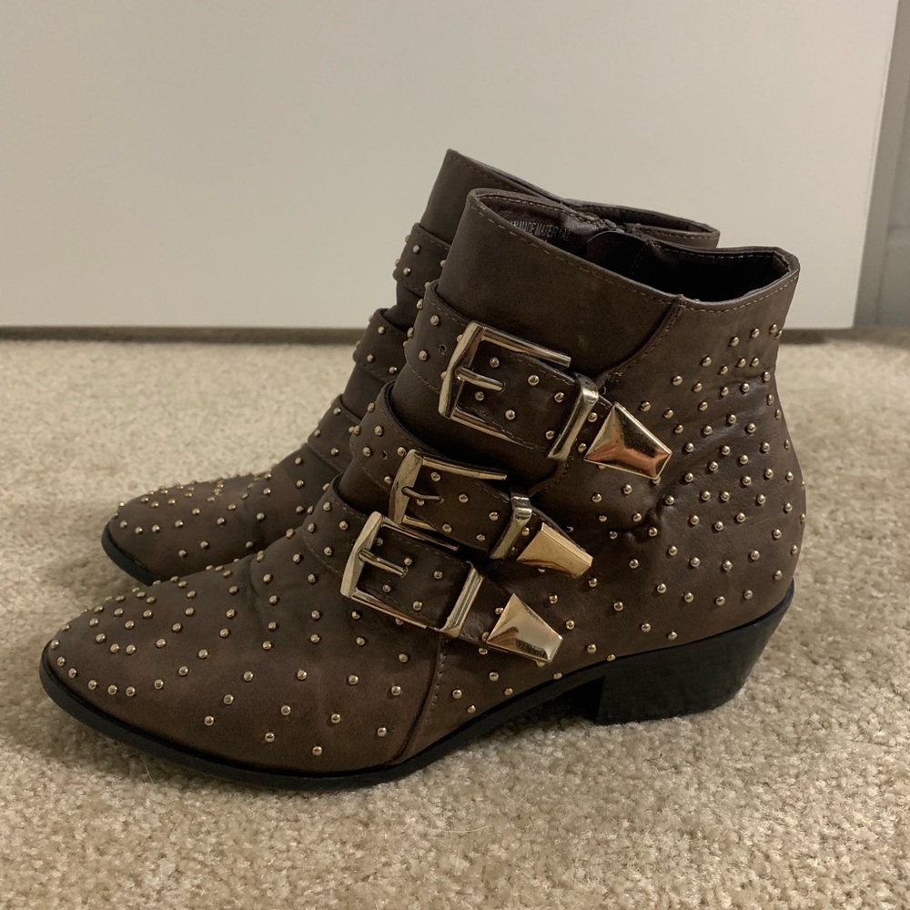 Taupe studded ankle boots size 6
